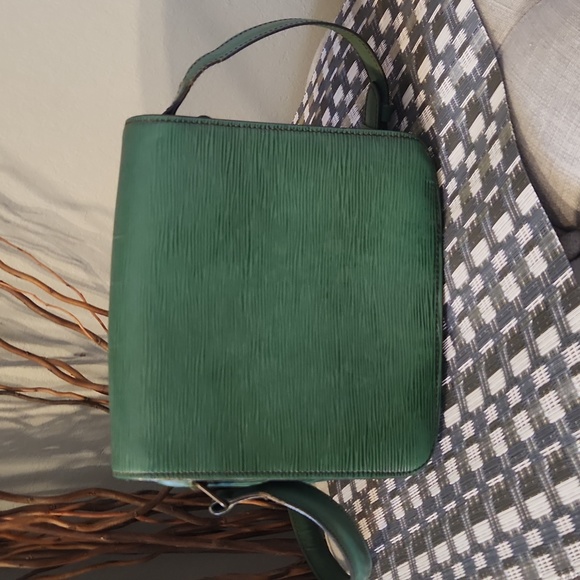 Louis Vuitton Cartouchiere Bag in Green Epi Leather - Picture 3 of 16